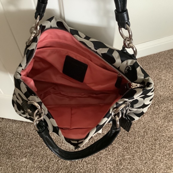 Authentic Coach Handbag - Picture 5 of 6